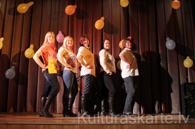 Talanti 2012 - līnijdeju grupa 